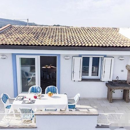Tra Blu E Celeste Lejlighed Castelsardo Eksteriør billede